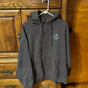 Used men's sweatshirt size 2 XL